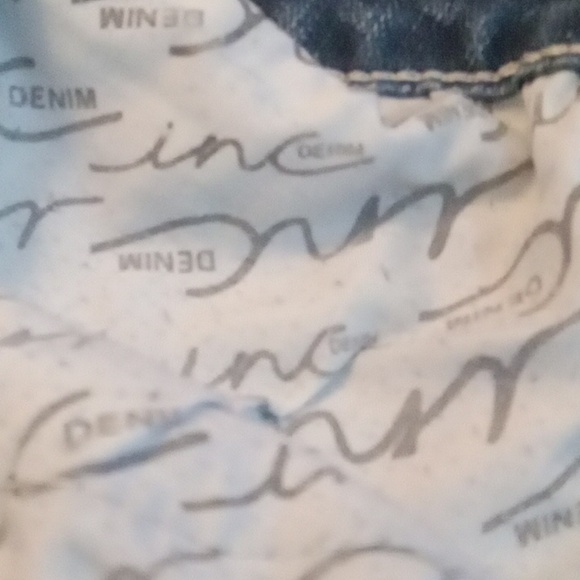 Old Navy Wide Sleeveless Top - Picture 15 of 15